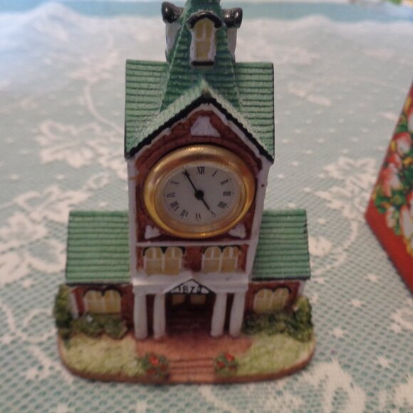 CHRISTMAS PIN TOWER CLOCK ENGLISH CUP GLASS WREATHE BOX LOT - Picture 7 of 15